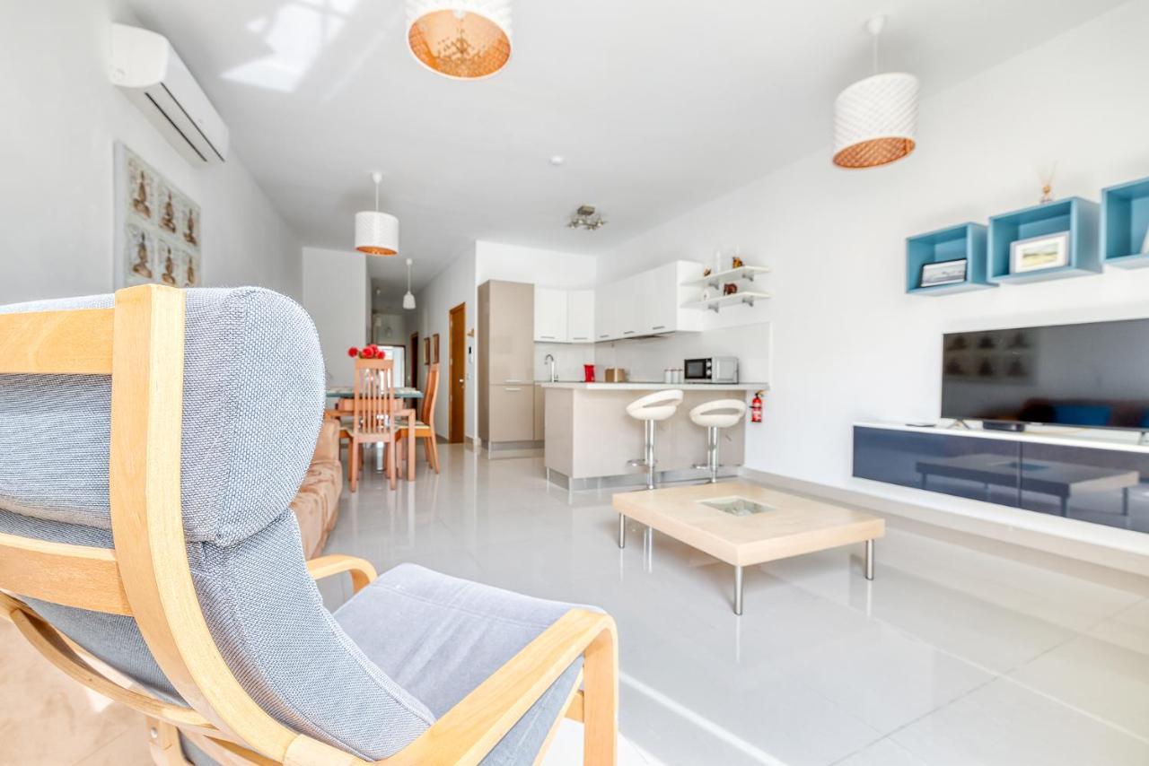 Prime Location Apartment With Side Seaviews Σλιέμα Εξωτερικό φωτογραφία