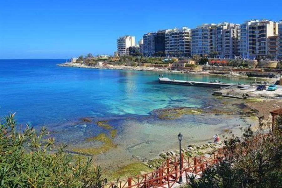 Prime Location Apartment With Side Seaviews Σλιέμα Εξωτερικό φωτογραφία