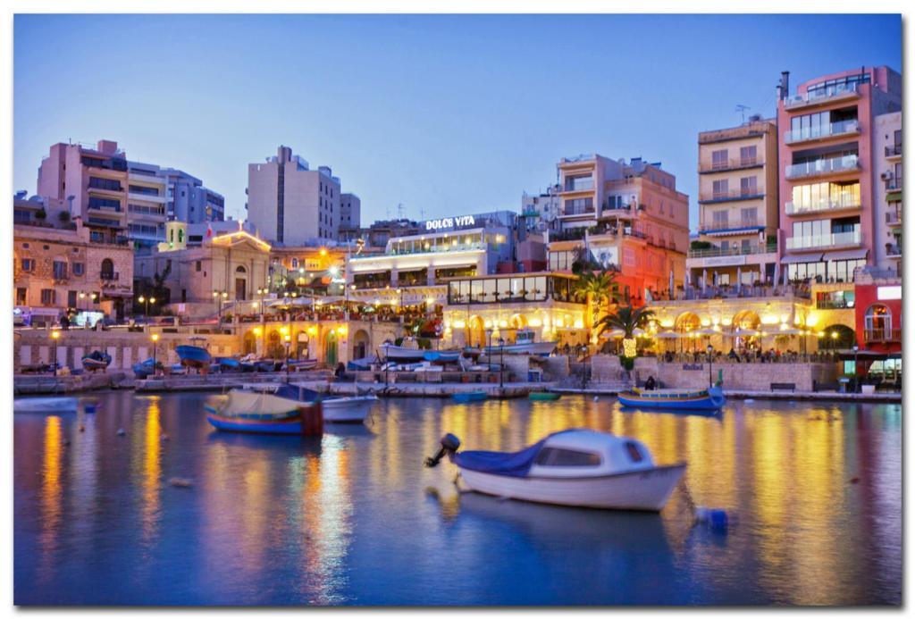 Prime Location Apartment With Side Seaviews Σλιέμα Εξωτερικό φωτογραφία